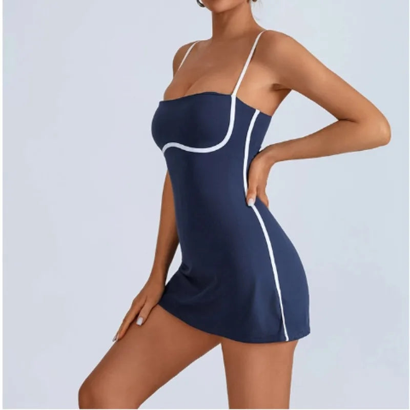 Dress with straps and contrast