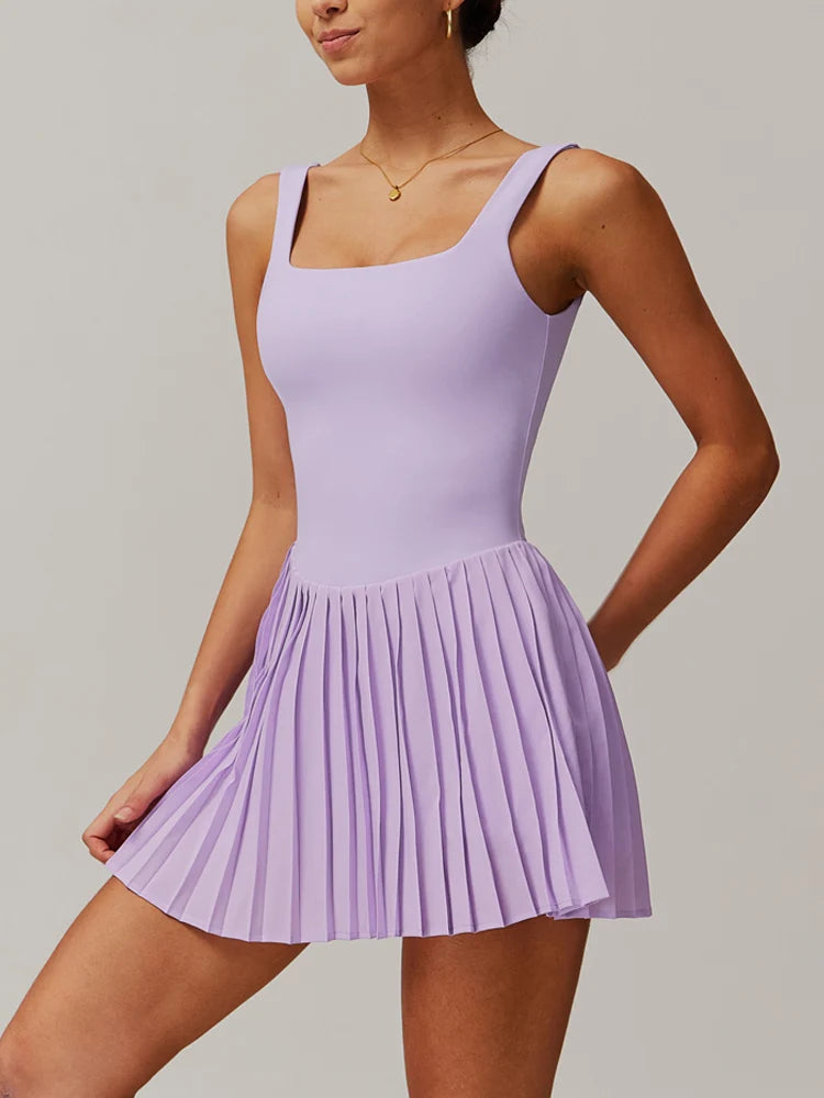 Robe à jupe plissée