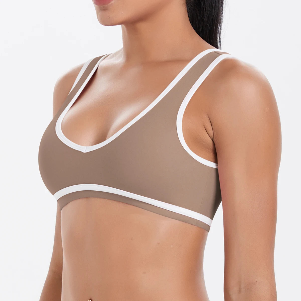 Workout top with shaping effect