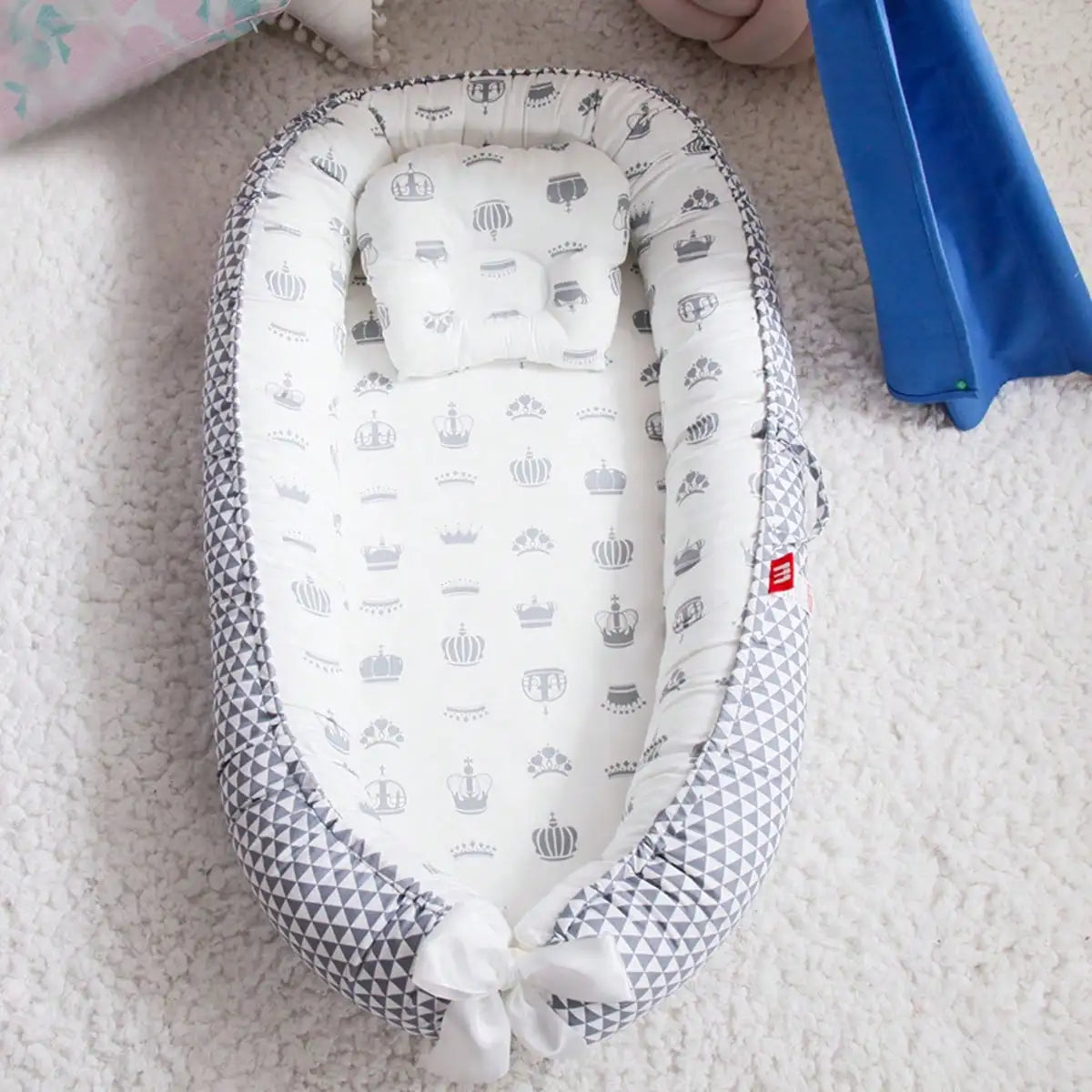 Portable Baby Nest – Adjustable Newborn Lounger