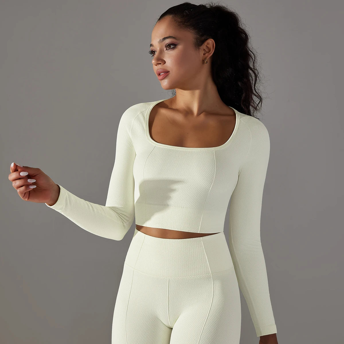 Long-sleeved technical sports t-shirt