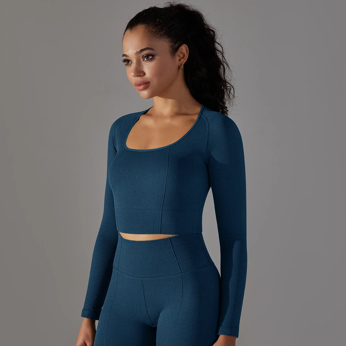 Long-sleeved technical sports t-shirt