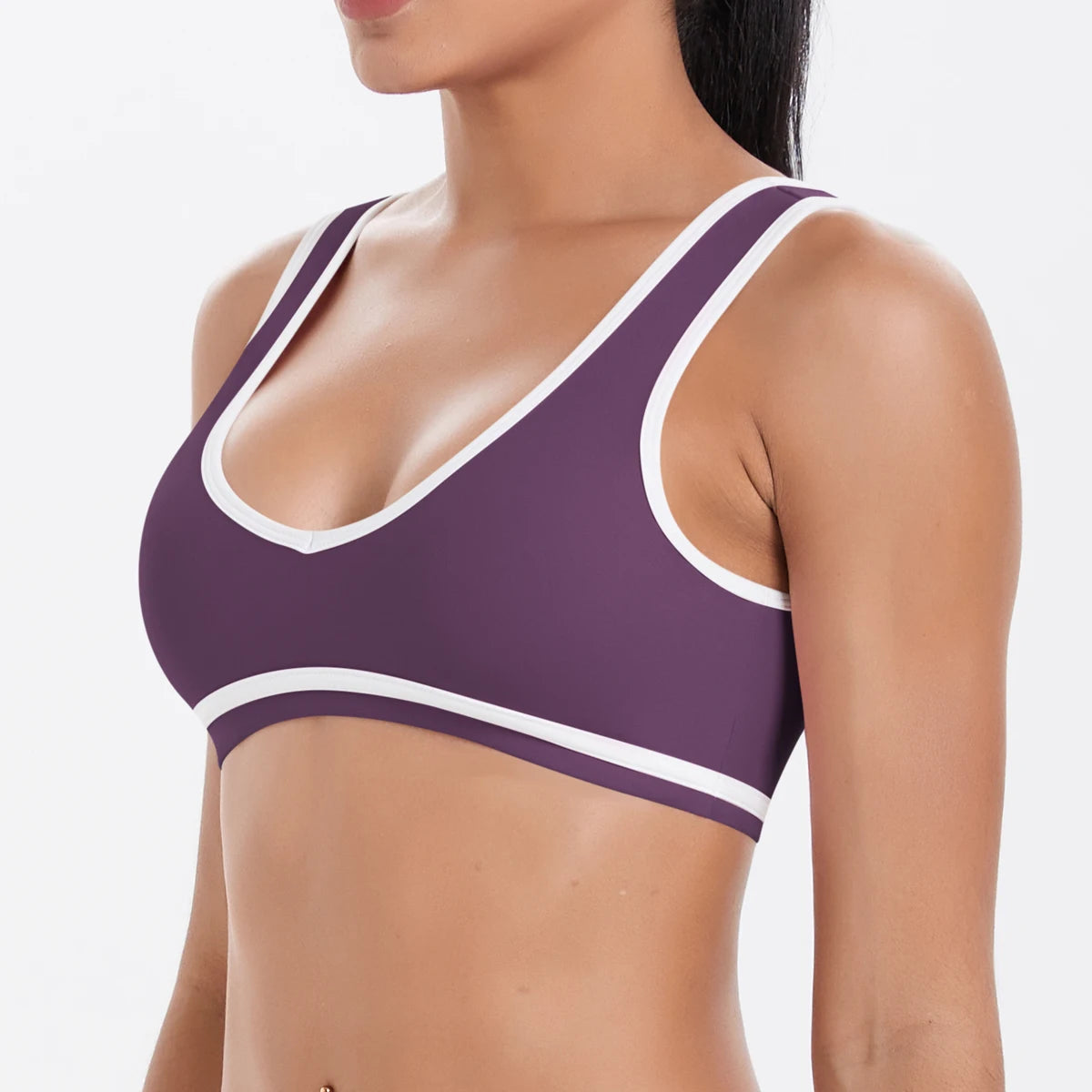 Workout top with shaping effect