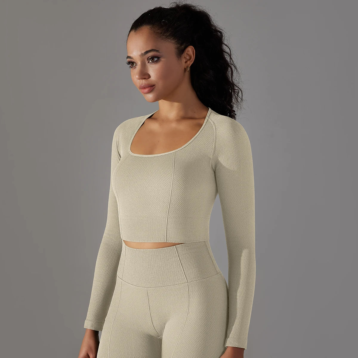 Long-sleeved technical sports t-shirt